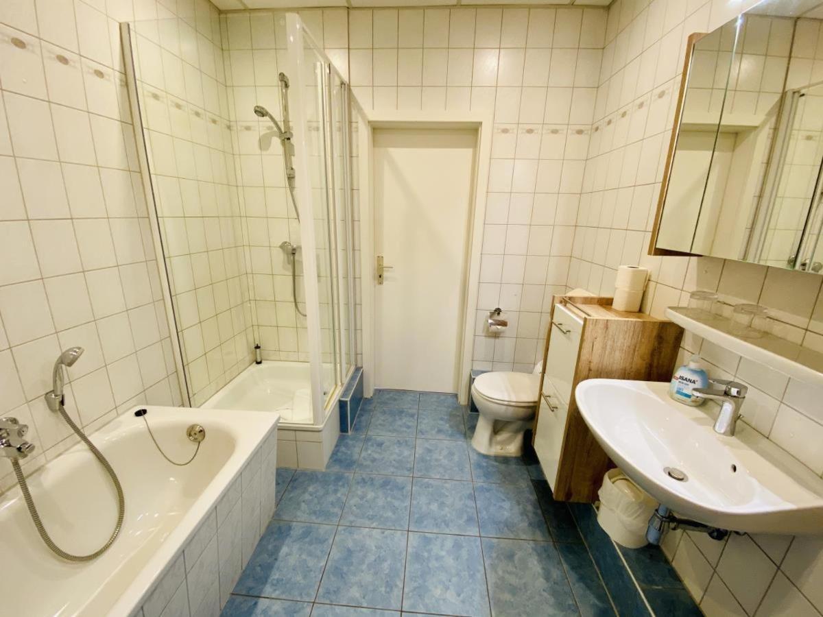 Promenadenblick/Captains-Suite Росток Екстер'єр фото